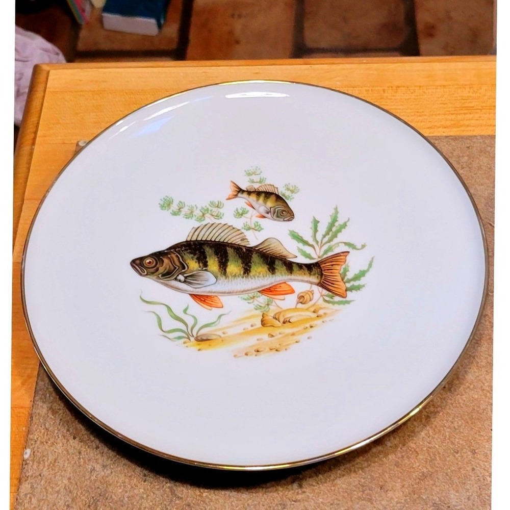 Vintage Bavaria Porcelain Plate Decorative Fish Scene Gold Rim